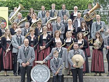 Das Blasorchester des Musikvereins Höfles-Vogtendorf Foto: Heike Schülein