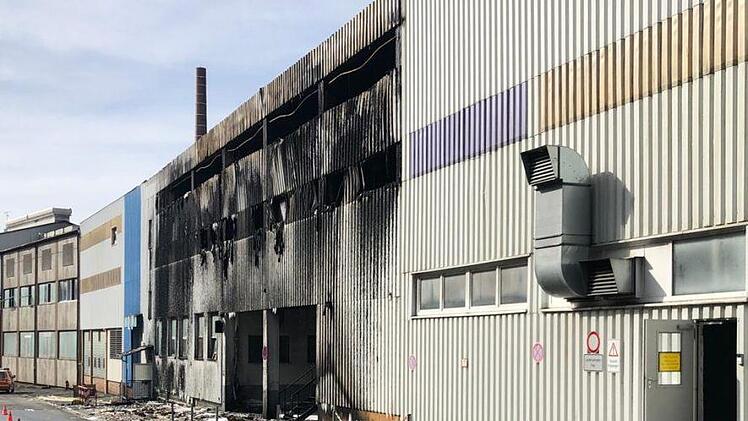 Einen Tag danach: Die Brandstelle bei Gerresheimer Tettau. Veronika Schadeck
