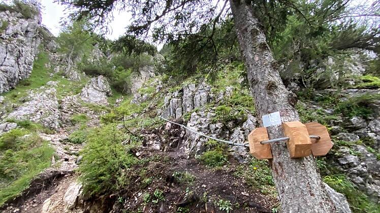 Neue Sicherungen am Hohen Gang zur Coburger Hütte Foto: Thomas Apfel