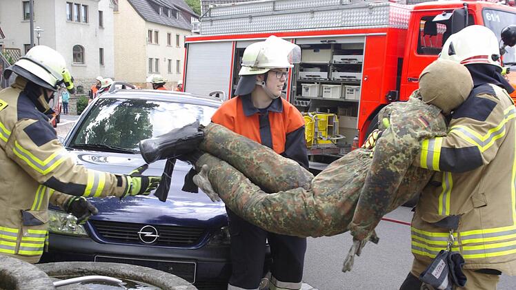 Sammelübung der Feuerwehr in Pfaffenhausen. Foto: Winfried Ehling