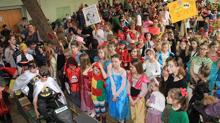 Bei den vielen fantasievollen Kostümen hatte die Jury keine leichte Aufgabe