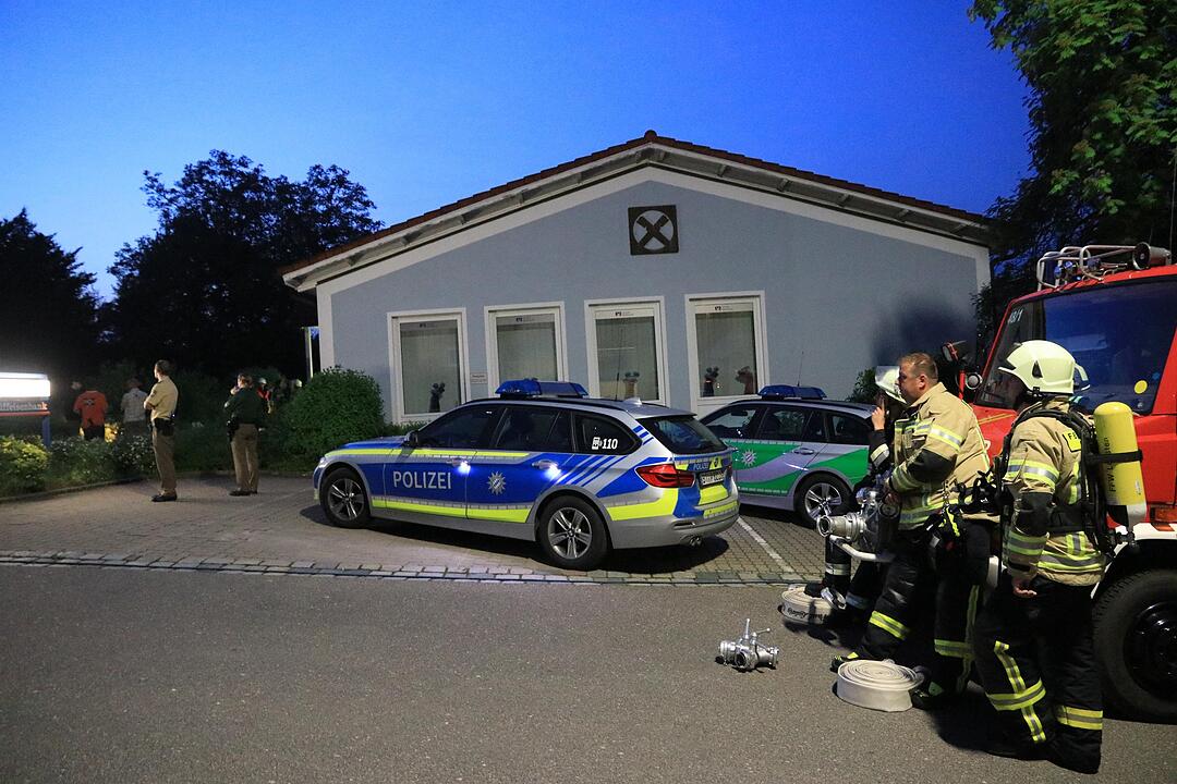 Unbekannte versuchen Geldautomaten in Leesten zu sprengen – ein Tatverdächtiger gefasst