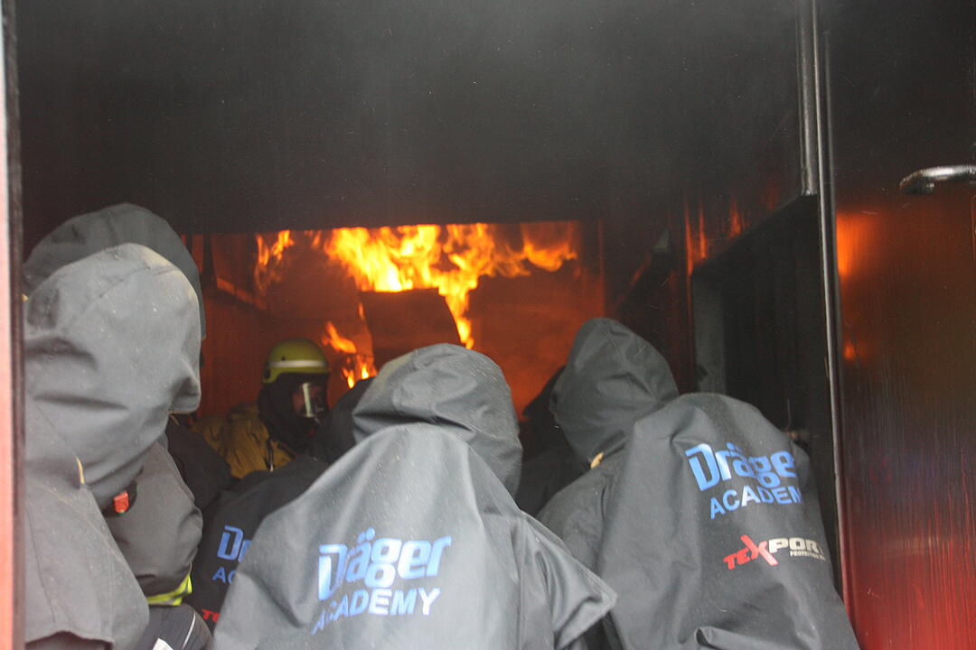 FEuerwehr-Brandcontainer