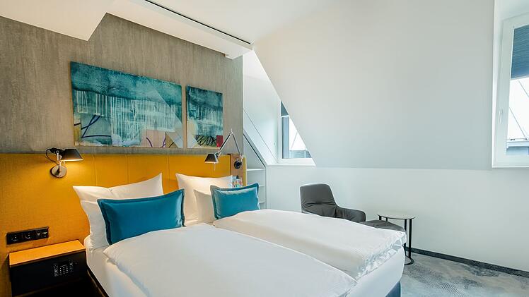 Erstes "Motel One" in Würzburg eröffnet: Einrichtung "passend zur Lage" - Bilderstrecke