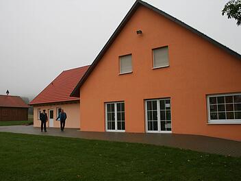 Das Katzenbacher Vereinsheim, das oft auch Dorfgemeinschaftshaus genannt wird, wurde erweitert. Foto: Gabriele Sell