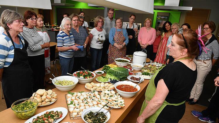 Ein vielfältiges Buffet haben die Teilnehmer unseres Monatsgemüse-Kochkurses im Mupäz gezaubert.Ronald Rinklef
