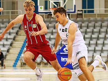 Ein Wiedersehen in den Play-offs gibt es für den BBC Coburg um Timo Dippold (rechts) mit dem FC Bayern München II mit Lukas Zerner am 1. April in der bayerischen Landeshauptstadt.
