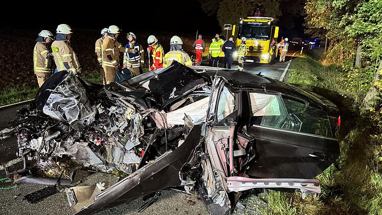 M&uuml;nchberg: 17-J&auml;hriger stirbt bei Unfall - weitere junge Menschen verletzt