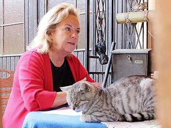 Alexandra Hiersemann ist die erste Politikerin, die das Tierheim in Oberndorf besucht hat. Foto: privat