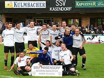 Der SSV Kasendorf ist Meister der Bezirksliga Ost 2013/2014. Fotos: Monika Limmer