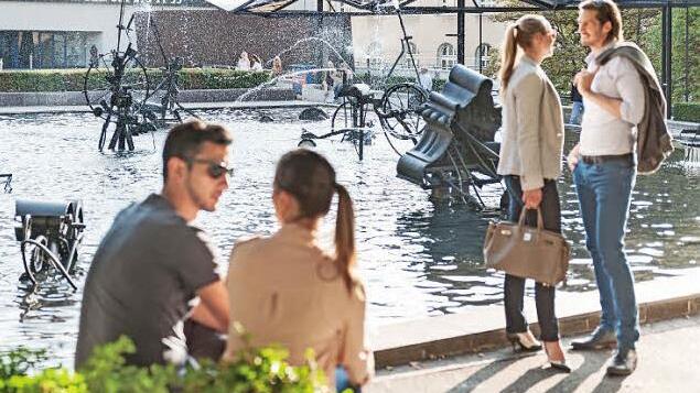 Kunstmuseum Basel: Im Neubau der Basler Architekten Christ & Gantenbein werden auf 2.740 Quadratmetern Fläche vor allem große Sonderausstellungen gezeigt. Foto: djd/Basel Tourismus & Convention/J. Salinas