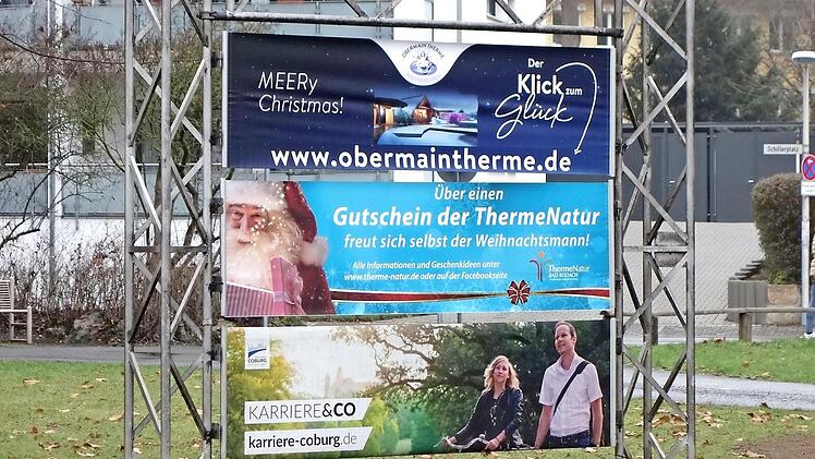 Solche Bannerstelen, wie sie bereits an den Stadteingängen Coburgs zu sehen sind, sollen auch in Bad Staffelstein aufgestellt werden.