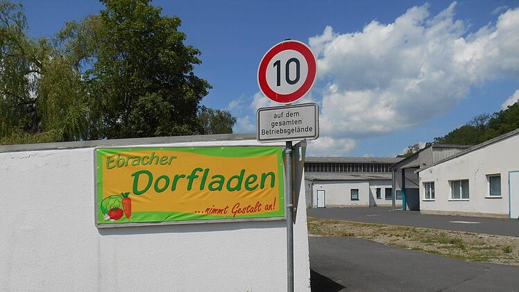 In Sachen Ebracher Dorfladen hat das Areal in der Bahnhofstraße die Nase vorn. Foto: Walter Hanslok