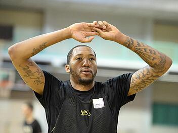 Ken Horton freut sich mit dem Medi-Team auf das Duell mit Bamberg. Foto: Peter Mularczyk