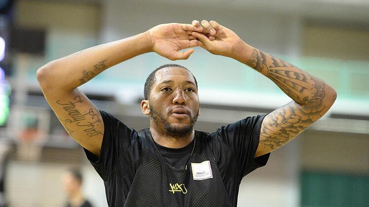 Ken Horton freut sich mit dem Medi-Team auf das Duell mit Bamberg. Foto: Peter Mularczyk