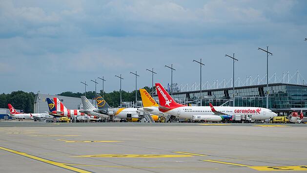 Flughafen N&uuml;rnberg erlebt Ansturm in Sommerferien - das waren die 3 Top-Ziele