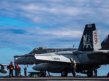 Angriff auf den Iran - USS Gerald R. Ford