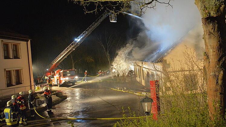 Feuer im Kloster Maria Bildhausen.  Foto: Hanns Friedrich