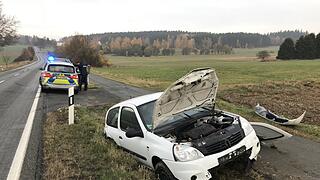 Sch&uuml;ler stehen unter Schock: Schwerer Unfall im Landkreis Hof