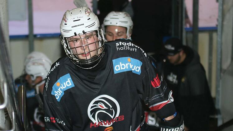 Trotz bester Chancen erzielten die Haßfurter Hawks um den enttäuschten Michael Stach beim Auswärtsspiel beim VfE Ulm/Neu-Ulm keinen einzigen Treffer.  Foto: Ralf Naumann