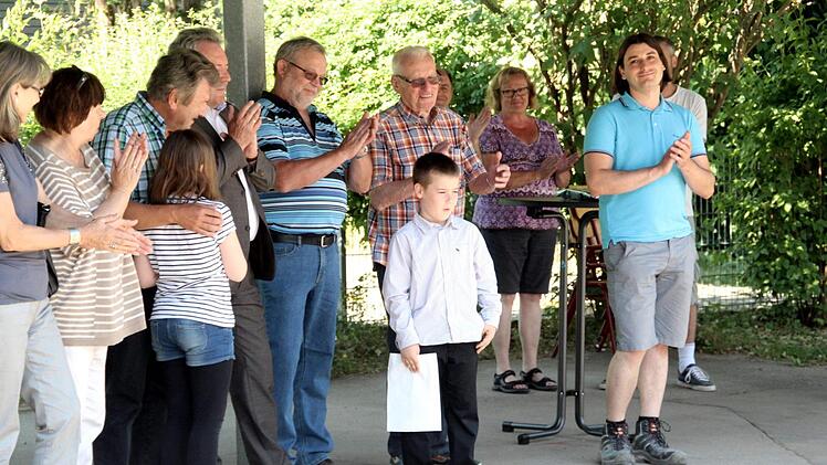 Am Erweiterungsbau der Carl-Platz-Schule wurde Richtfest gefeiert.  Foto: Richard Sänger