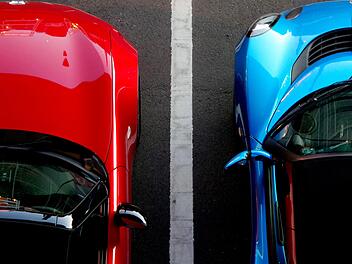 Wer zwischen Halten und Parken unterscheiden möchte, sollte sich an die "3-Minuten-Regel" halten.