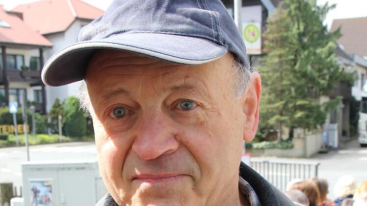 Ziel erreicht  Friedhold GöhringWanderwart Thüringerwaldverein "Ein sehr schöner Rundwanderweg , der gut für alle   -  ob jung oder alt -    gut begehbar ist.   Für alle  stehen verschiedene Strecken zur Wahl. Damit haben  wir unser Ziel erreicht.  "
