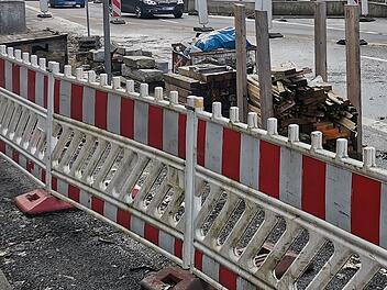 Baustelle, Absperrung, Sperrung, Bauarbeiten, Stra&szlig;ensanierung