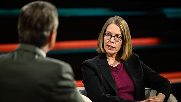 Juristin Anne Brorhilker erl&auml;uterte, warum sich auf politischer Ebene mehr &auml;ndern m&uuml;sse, wenn es um Steuerbetrug geht.