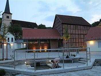 Sulzthal hat seit vergangenem Jahr eine neue Ortsmitte.Fotos: Gerd Schaar