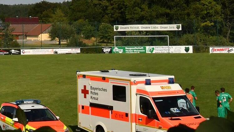 Der Sport geriet in der Partie zwischen Arnstein und Marktzeuln nach einer schweren Verletzung zur Nebensache. Das Spiel wurde abgebrochen - und nun neu angesetzt. Gunther Czepera