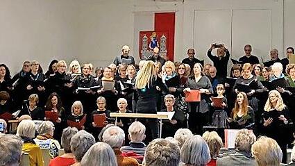 Der Projektchor der Sängerschulung hat in der Alten Aula in Münnerstadt vor Publikum gesungen.