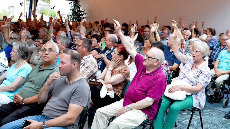 Wahlforum der Saale-Zeitung am 1. September 2016 in der Georgi-Halle, Bad Brückenau. Foto: Ronald Rinklef