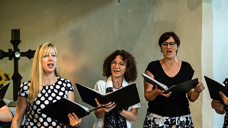 Impressionen vom Friedensdank-Konzert in St. Laurentius in MeederFoto: Jochen Berger
