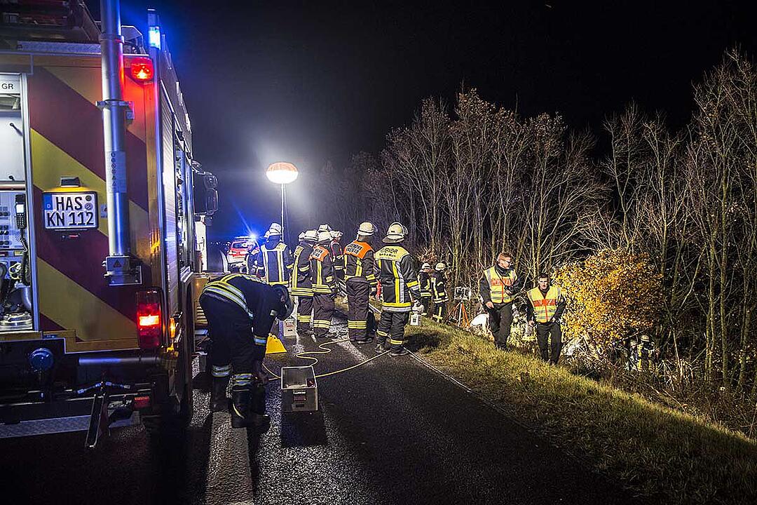 Haßfurt: Fahrer nach Unfall auf der A70 stundenlang eingeklemmt