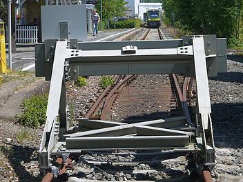 Endstation: Ob irgendwann eine nach ersten Sch&auml;tzungen rund 150 Millionen Euro Bahnstrecke &uuml;ber den Bad Rodacher Bahnhof hinaus bis nach S&uuml;dth&uuml;ringen gebaut wird, ist  so lange noch offen, bis ein Bauherr gefunden ist. - Foto: Berthold K&ouml;hler