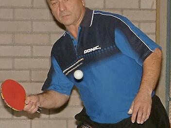 Beim TTC Wallenfels musste Roland Schön für den verhinderten Philipp Müller in die Bresche springen. Beim 9:7-Sieg im Spitzenspiel der 2. Kreisliga beim ATSV Reichenbach gewann der Ersatzmann seine beiden Einzel und das Doppel mit Markus Zeuß. Foto: Hans Franz