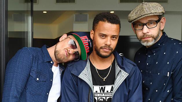 Die Hip-Hop-Band "Beginner" treten bei Rock im Park 2017 in N&uuml;rnberg auf. Wer sind die "Beginner" eigentlich? Foto: Jens Kalaene/dpa