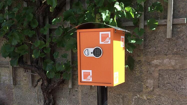 Mit der richtigen Lösungszahl öffnet sich die Box. Foto: Adina Rösch