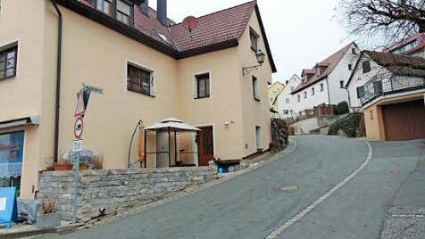 Hier geht es hinauf zum Michelsberg.  Foto: Petra Malbrich