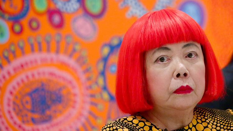Die japanische K&uuml;nstlerin Yayoi Kusama ist im Alter von 97 Jahren verstorben.