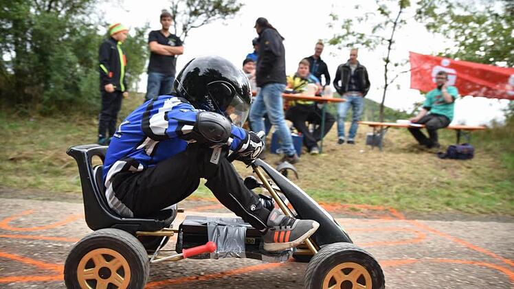 Fabio Stretz aus Neubrunn nahm in seinem "Randsta Schrupper" direkt nach dem Start eine aerodynamischer Haltung ein