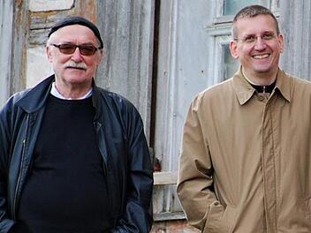 Ich hatte vor etwa zehn Jahren das große Vergnügen, den Macher der "Lindenstraße", Hans W. Geißendörfer (links), kennenzulernen. Foto: privat