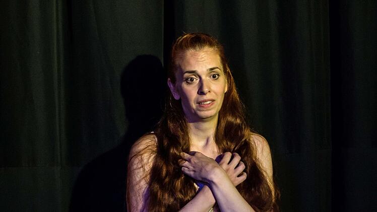 Ulrike Barz-Murauer beeindruckt das Publikum als Darstellerin in "Coburg, Deine Frauen". Foto: Jochen Berger
