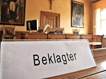 Zu einer Bewährungsstrafe und einer Geldbuße von 1500 Euro wurde der Angeklagte verurteilt. Foto: Ferdinand Merzbach