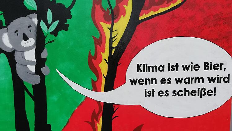Turbulentes Faschingstreiben im Altort Ebenhausen. Foto: Sigismund von Dobschütz