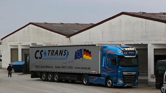 Wohin zieht es das Logistikunternehmen CS Trans, das bislang in Grundfeld seinen Stammsitz hat?  Foto: Markus Drossel