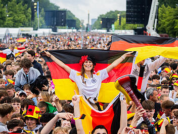 Public Viewing zur WM k&ouml;nnte anders werden als gewohnt - wann spielt Deutschland?
