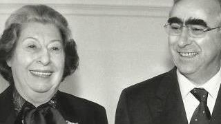 Zum Festakt anlässlich des 100. Geburtstages von Josef Müller würdigte CSU-Vorsitzender in Steinwiesen dessen Lebenswerk. Mit im Bild Tochter Christa Müller.Repro: Gerd Fleischmann