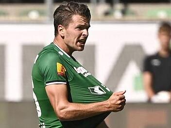 Zur Vizemeisterschaft in der Schweiz: Lukas Görtler und der FC St. Gallen mussten sich nach dem Re-Start zwar den Young Boys Bern beugen, nehmen aber nun an  der Europa-League-Quali teil. imago